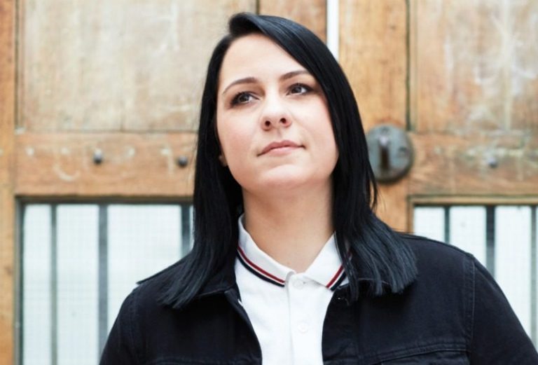 Lucy Spraggan: All Grown Up - CURVE