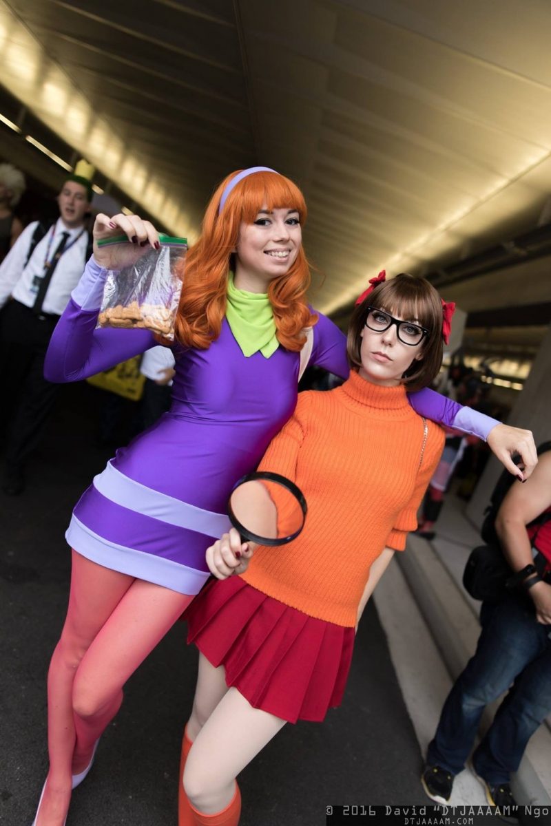 Daphne and Velma costume  Velma costume, Halloween fashion, Couples  costumes